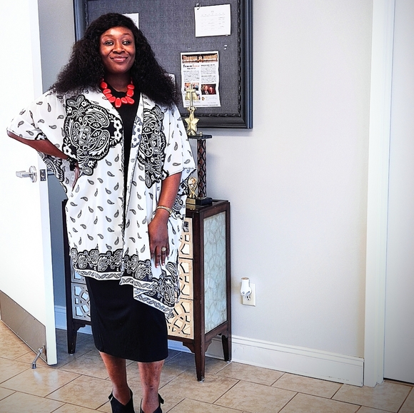 Paisley half sleeve kimono. shein.one size. - Picture 8 of 11